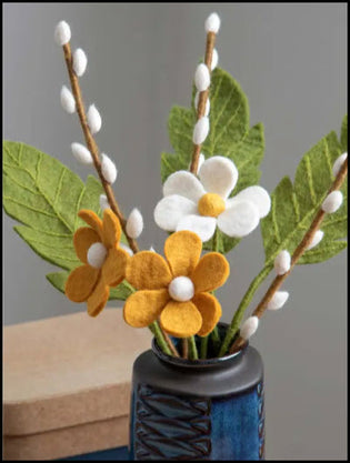  Expert Tips for Storing Woolen Decorative Flowers